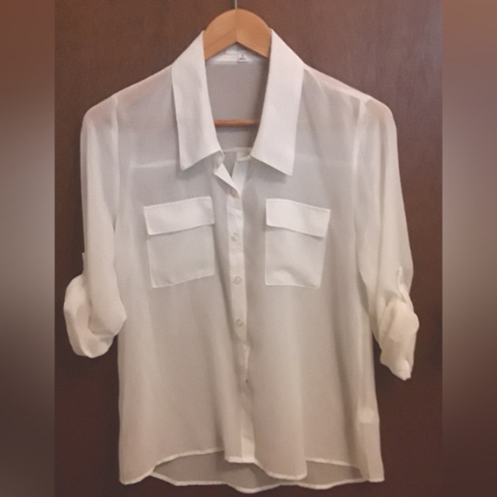 CHIC SHEER WHITE BUTTON-UP BLOUSE